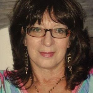 Meet your Posher, Delia